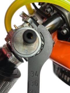 BRIGGS Lo206 Carburetor Cap Tool